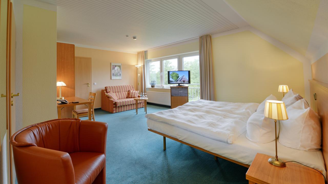 Landhotel Zur Eiche ブクステフーデ エクステリア 写真